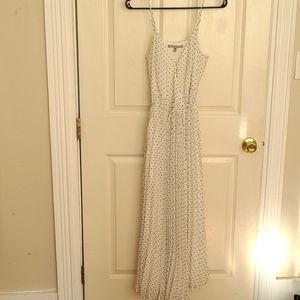 Polka dot NWT summer pleated wrap dress